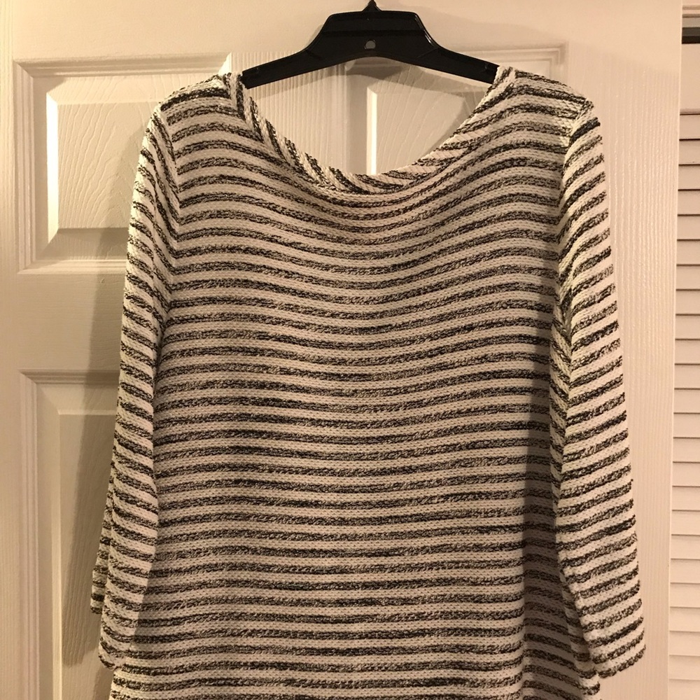 Like New Loft Woven Light Sweater/Blouse